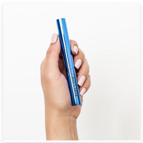 Babe Lash Enriching Liquid Eyeliner in Bold Black - Picture 5 of 9